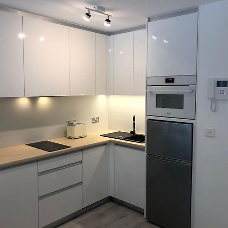 Cp High Floor Luxury Studio Sleeps 3 Gibilterra Esterno foto